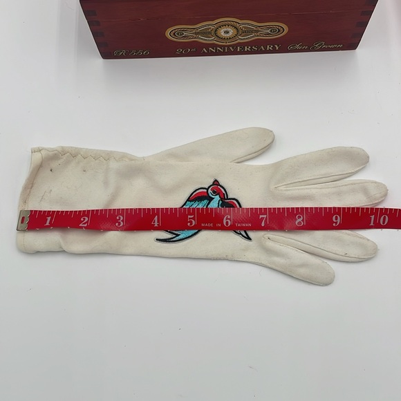 Vintage gloves with swallow accents, small size - Picture 6 of 6